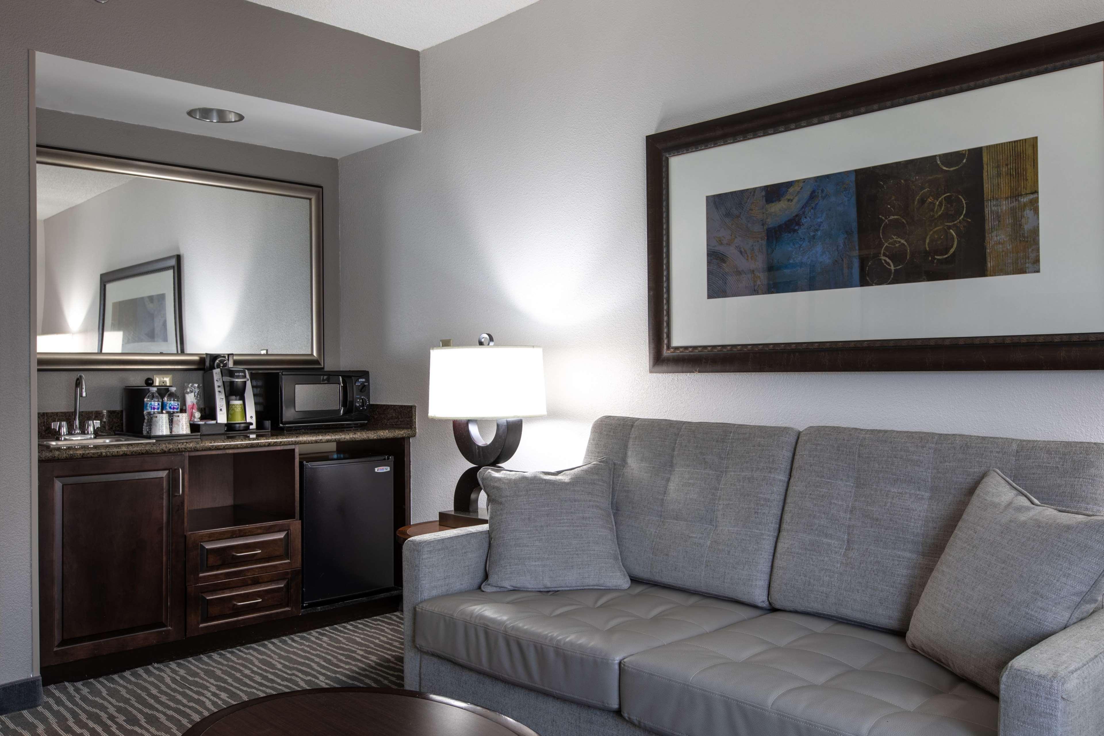 Hilton Garden Inn Lynchburg Exterior photo