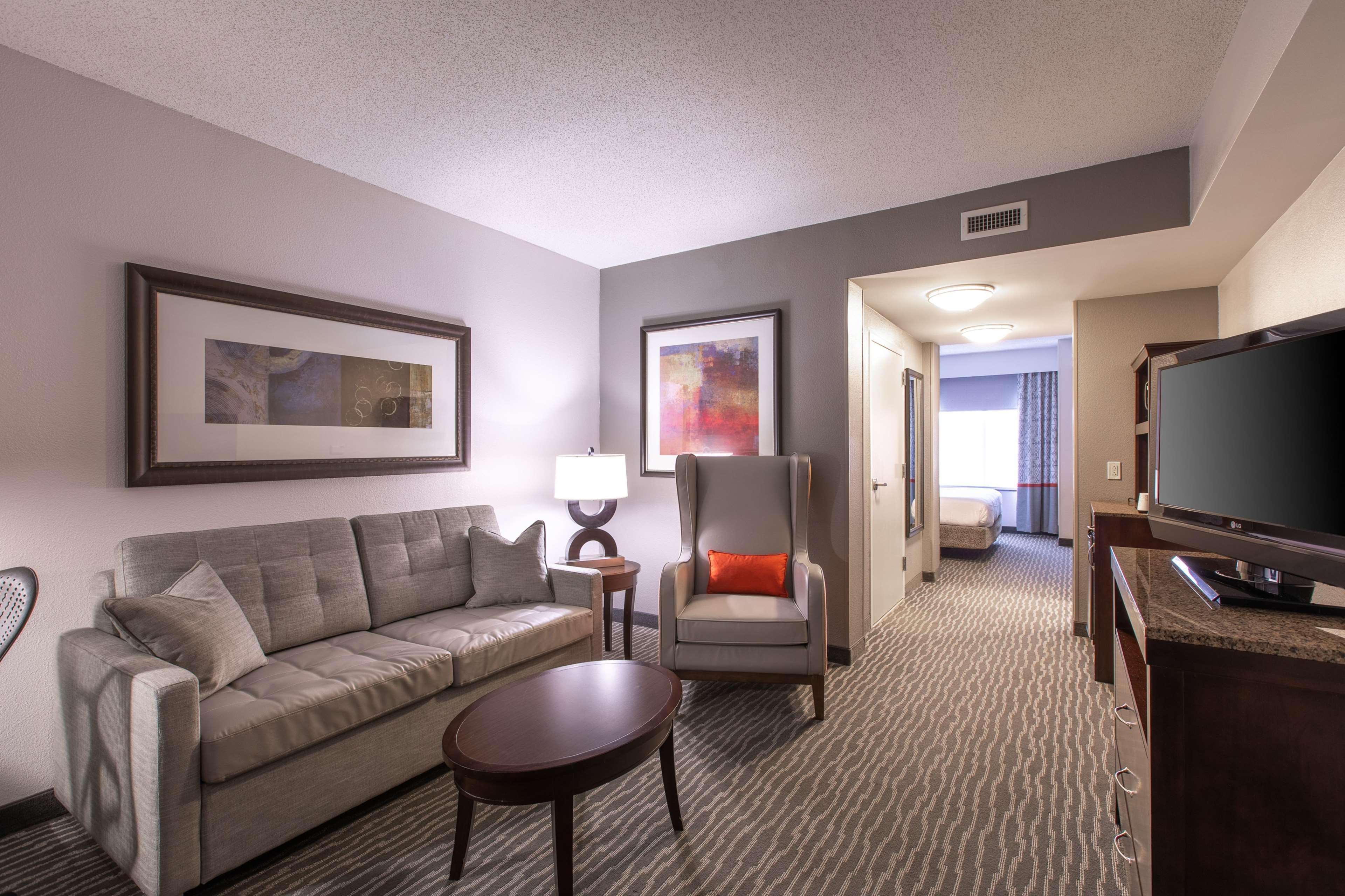 Hilton Garden Inn Lynchburg Exterior photo